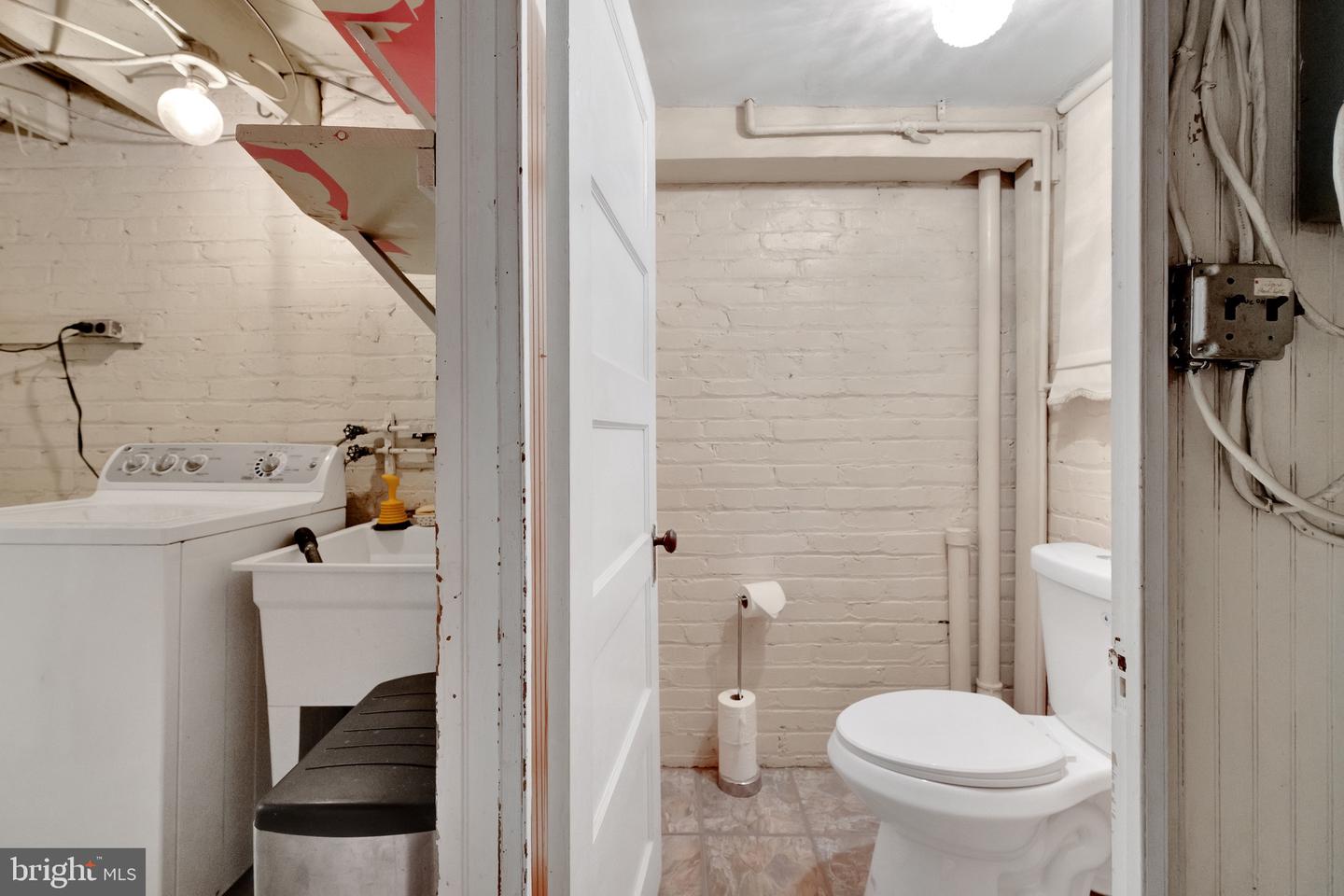 4828 ILLINOIS AVE NW, WASHINGTON, District Of Columbia 20011, 3 Bedrooms Bedrooms, ,2 BathroomsBathrooms,Residential,For sale,4828 ILLINOIS AVE NW,DCDC2198984 MLS # DCDC2198984
