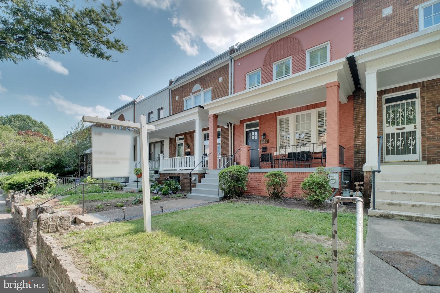 4828 ILLINOIS AVE NW, WASHINGTON, District Of Columbia 20011, 3 Bedrooms Bedrooms, ,2 BathroomsBathrooms,Residential,For sale,4828 ILLINOIS AVE NW,DCDC2198984 MLS # DCDC2198984