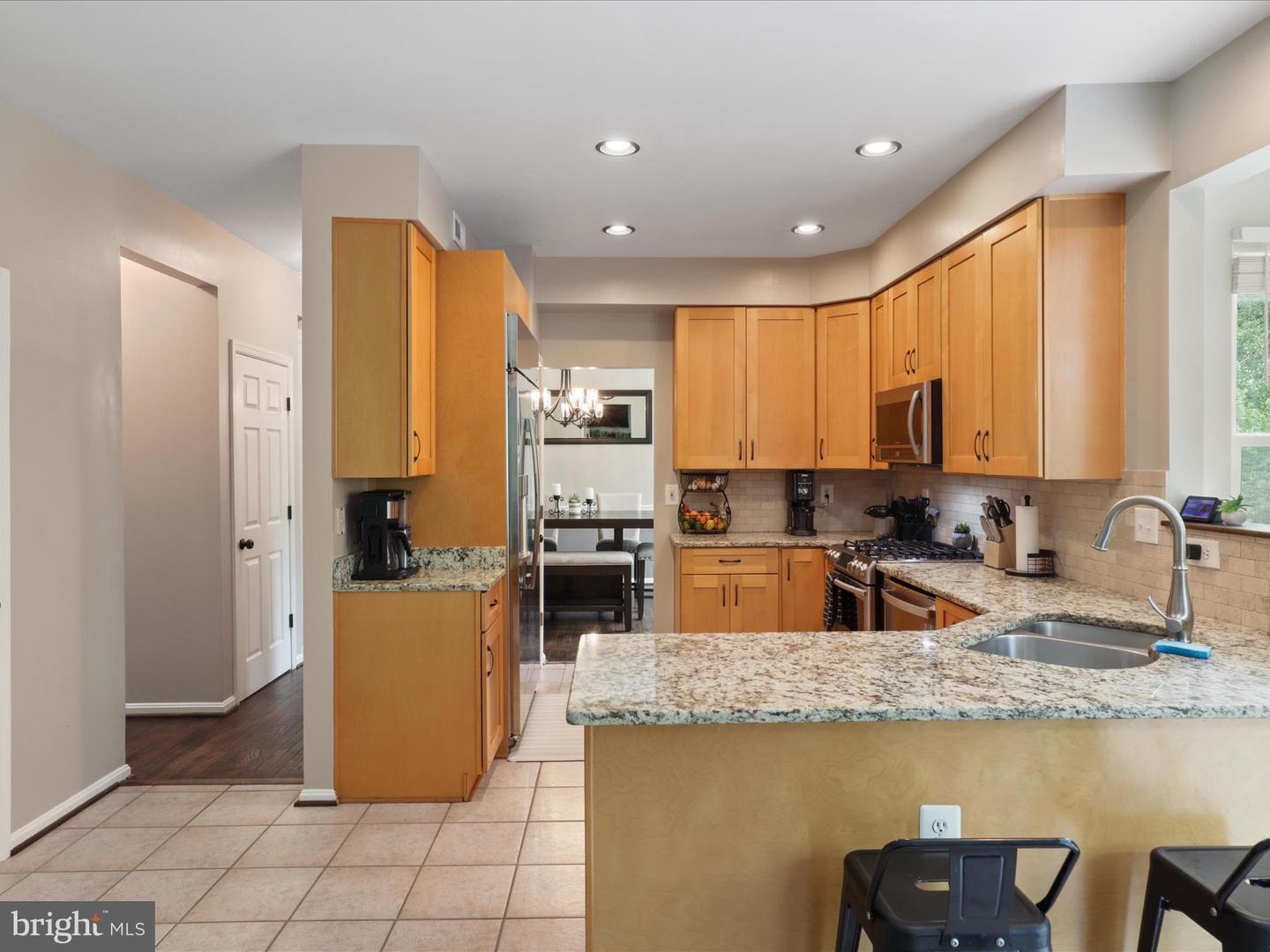 6213 OAKLAND DR, WOODBRIDGE, Virginia 22193, 4 Bedrooms Bedrooms, ,3 BathroomsBathrooms,Residential,For sale,6213 OAKLAND DR,VAPW2094256 MLS # VAPW2094256