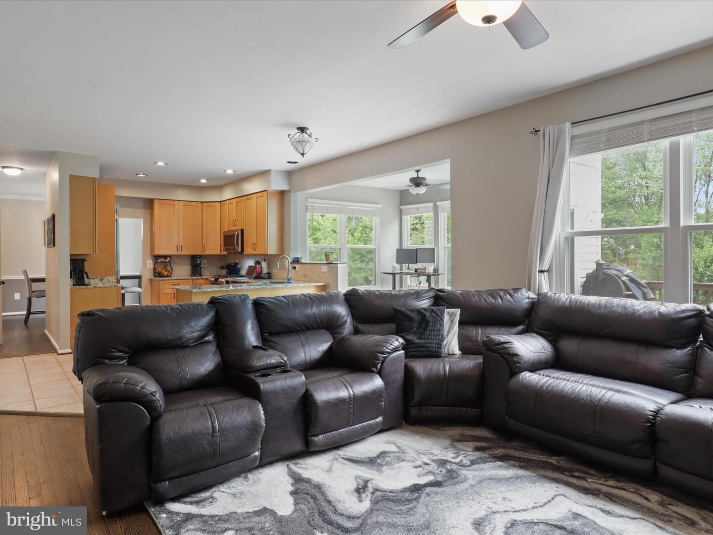 6213 OAKLAND DR, WOODBRIDGE, Virginia 22193, 4 Bedrooms Bedrooms, ,3 BathroomsBathrooms,Residential,For sale,6213 OAKLAND DR,VAPW2094256 MLS # VAPW2094256