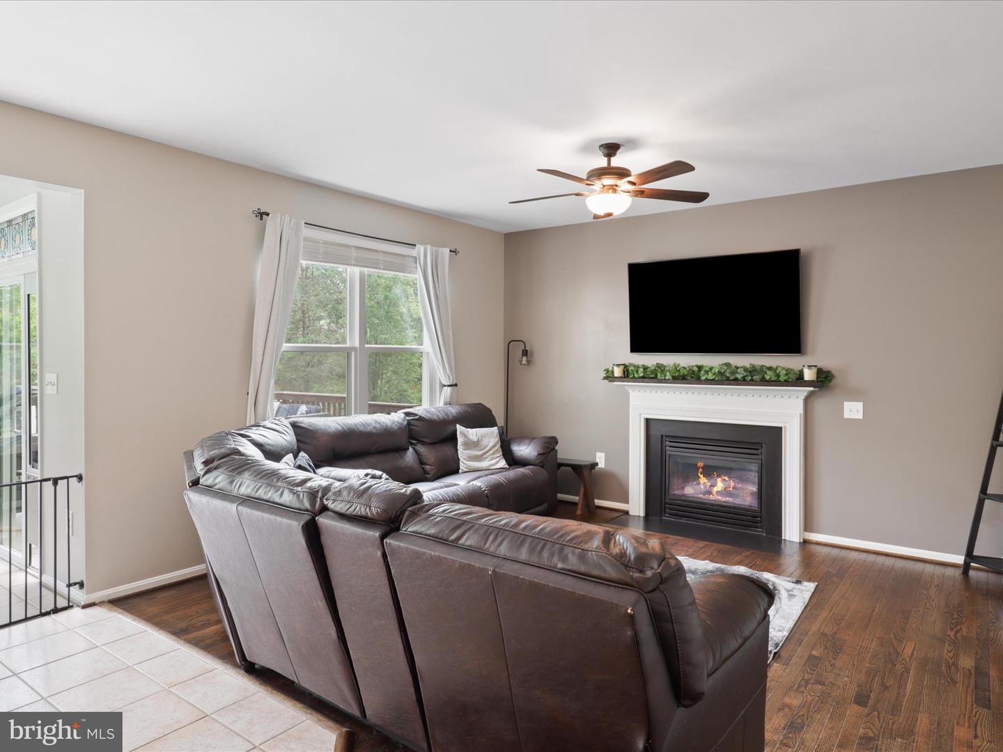 6213 OAKLAND DR, WOODBRIDGE, Virginia 22193, 4 Bedrooms Bedrooms, ,3 BathroomsBathrooms,Residential,For sale,6213 OAKLAND DR,VAPW2094256 MLS # VAPW2094256