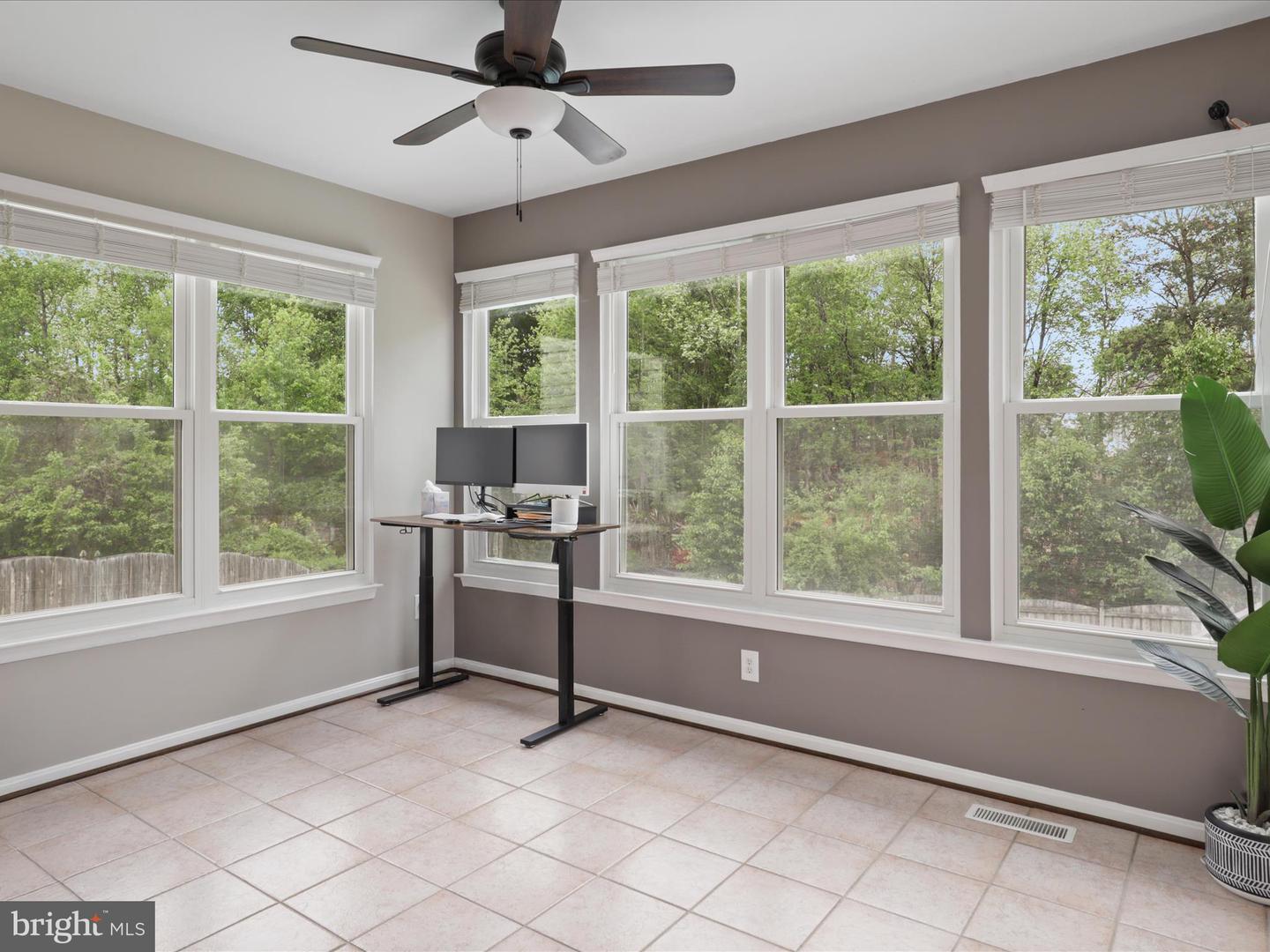 6213 OAKLAND DR, WOODBRIDGE, Virginia 22193, 4 Bedrooms Bedrooms, ,3 BathroomsBathrooms,Residential,For sale,6213 OAKLAND DR,VAPW2094256 MLS # VAPW2094256