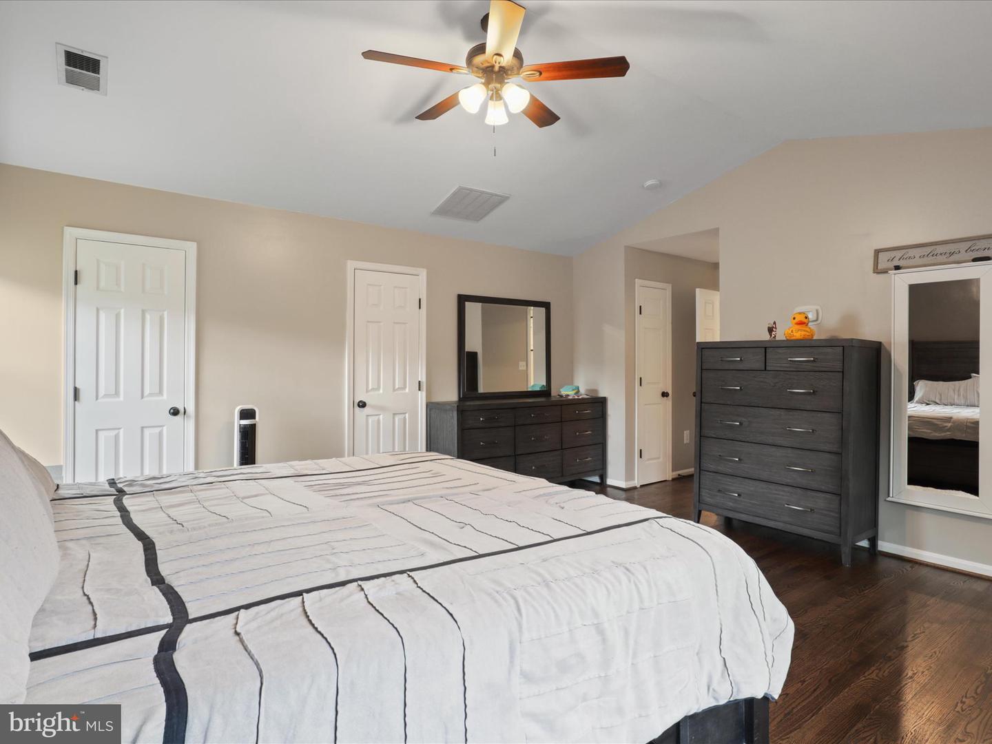 6213 OAKLAND DR, WOODBRIDGE, Virginia 22193, 4 Bedrooms Bedrooms, ,3 BathroomsBathrooms,Residential,For sale,6213 OAKLAND DR,VAPW2094256 MLS # VAPW2094256