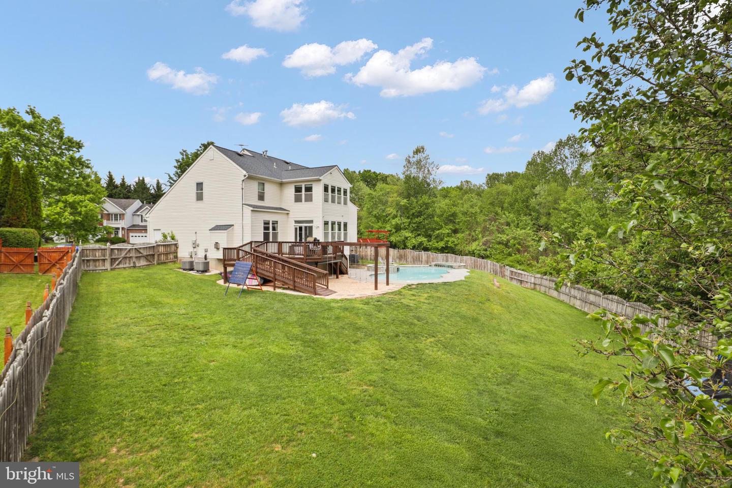 6213 OAKLAND DR, WOODBRIDGE, Virginia 22193, 4 Bedrooms Bedrooms, ,3 BathroomsBathrooms,Residential,For sale,6213 OAKLAND DR,VAPW2094256 MLS # VAPW2094256