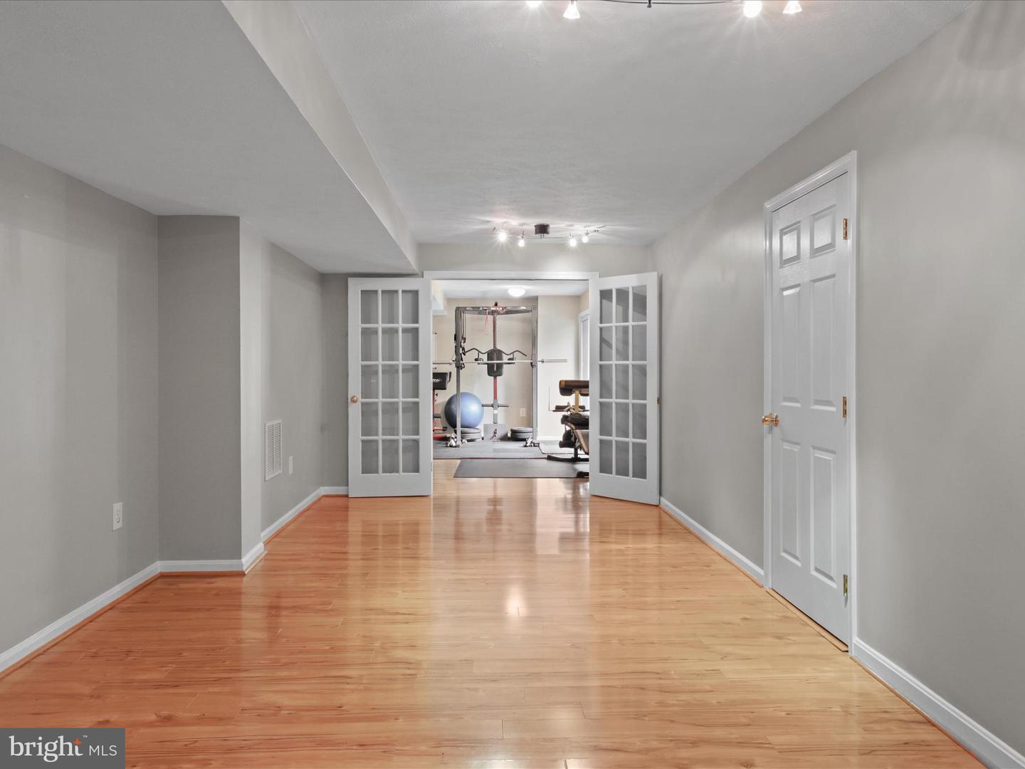 6213 OAKLAND DR, WOODBRIDGE, Virginia 22193, 4 Bedrooms Bedrooms, ,3 BathroomsBathrooms,Residential,For sale,6213 OAKLAND DR,VAPW2094256 MLS # VAPW2094256