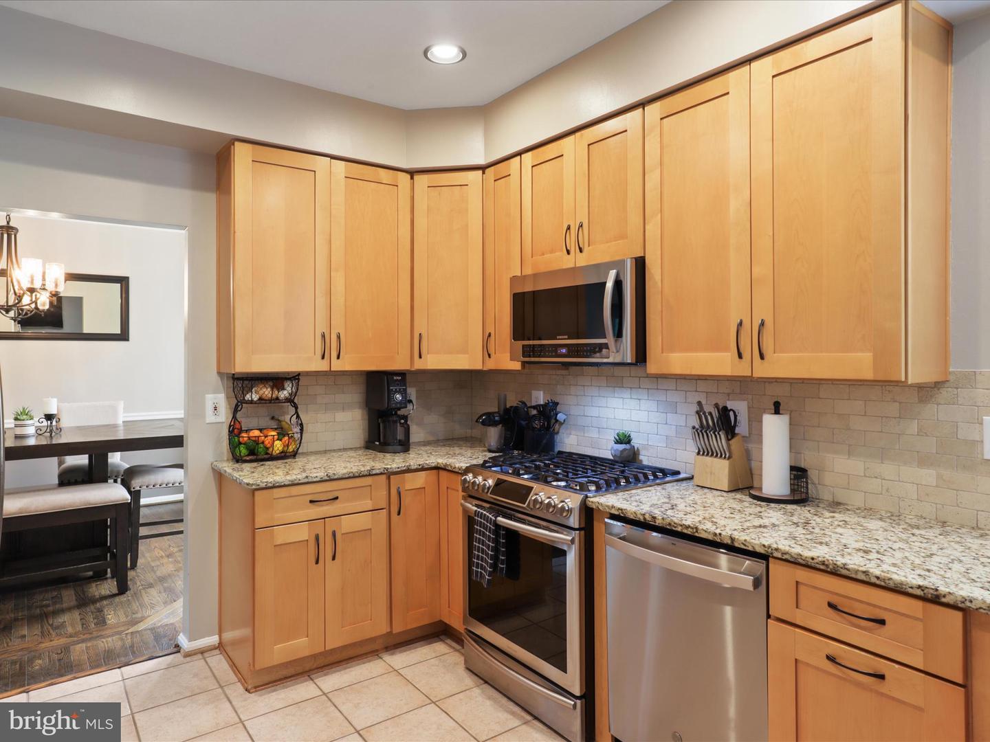 6213 OAKLAND DR, WOODBRIDGE, Virginia 22193, 4 Bedrooms Bedrooms, ,3 BathroomsBathrooms,Residential,For sale,6213 OAKLAND DR,VAPW2094256 MLS # VAPW2094256