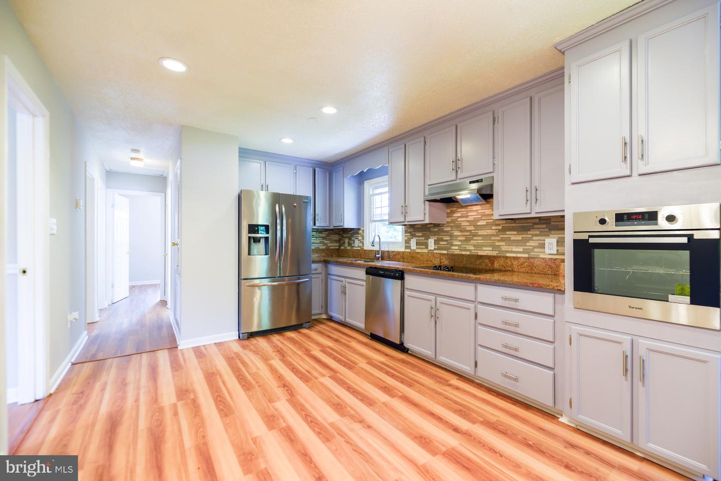 125 OAK VIEW DR SE, LEESBURG, Virginia 20175, 4 Bedrooms Bedrooms, ,2 BathroomsBathrooms,Residential,For sale,125 OAK VIEW DR SE,VALO2095906 MLS # VALO2095906