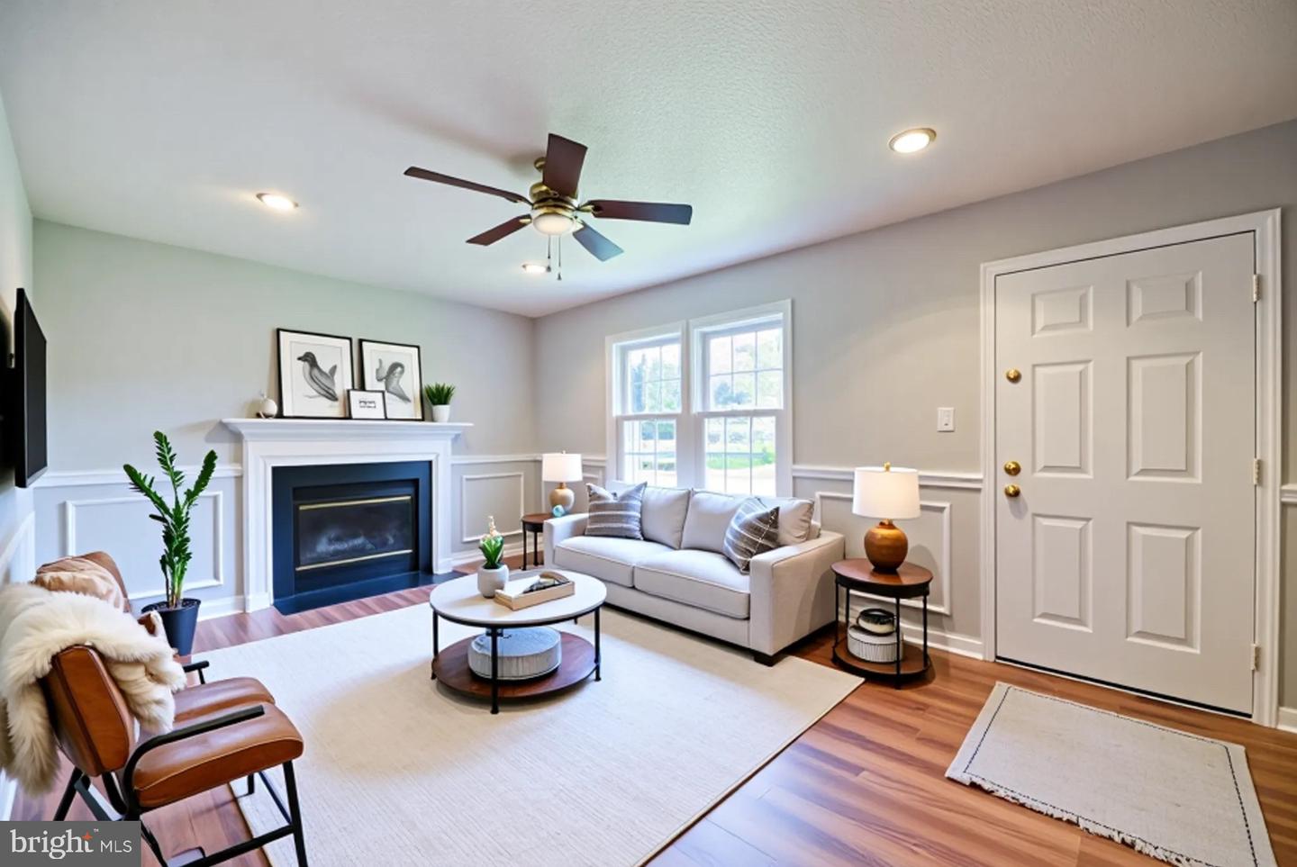 125 OAK VIEW DR SE, LEESBURG, Virginia 20175, 4 Bedrooms Bedrooms, ,2 BathroomsBathrooms,Residential,For sale,125 OAK VIEW DR SE,VALO2095906 MLS # VALO2095906