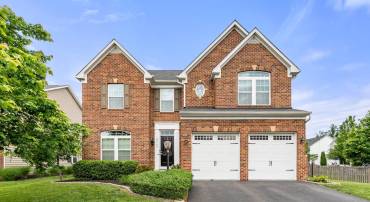 25792 RACING SUN DR, ALDIE, Virginia 20105, 5 Bedrooms Bedrooms, ,5 BathroomsBathrooms,Residential,For sale,25792 RACING SUN DR,VALO2096028 MLS # VALO2096028