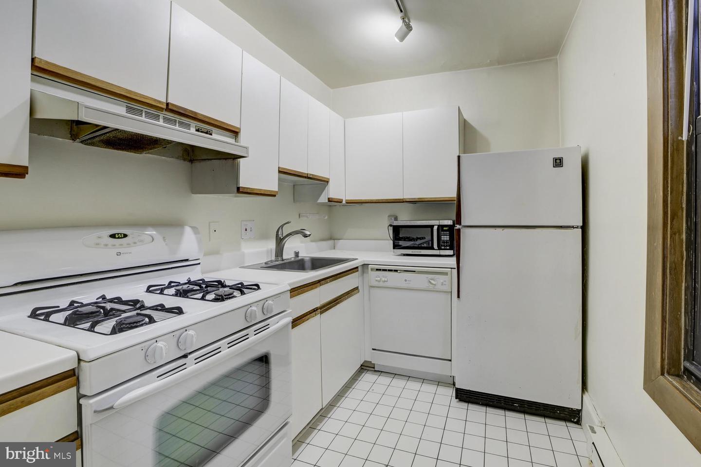 1726 17TH ST NW #203, WASHINGTON, District Of Columbia 20009, 1 Bedroom Bedrooms, ,1 BathroomBathrooms,Residential,For sale,1726 17TH ST NW #203,DCDC2199894 MLS # DCDC2199894