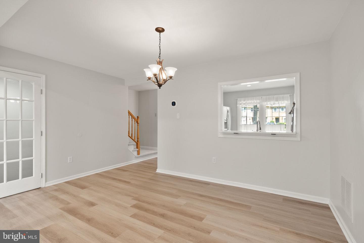 9882 HIGH WATER CT, BURKE, Virginia 22015, 3 Bedrooms Bedrooms, ,2 BathroomsBathrooms,Residential,For sale,9882 HIGH WATER CT,VAFX2240130 MLS # VAFX2240130