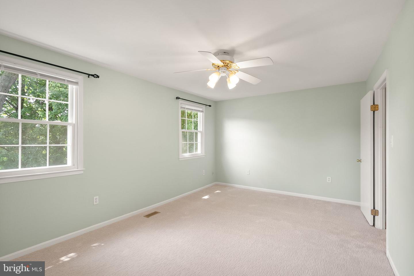 9882 HIGH WATER CT, BURKE, Virginia 22015, 3 Bedrooms Bedrooms, ,2 BathroomsBathrooms,Residential,For sale,9882 HIGH WATER CT,VAFX2240130 MLS # VAFX2240130