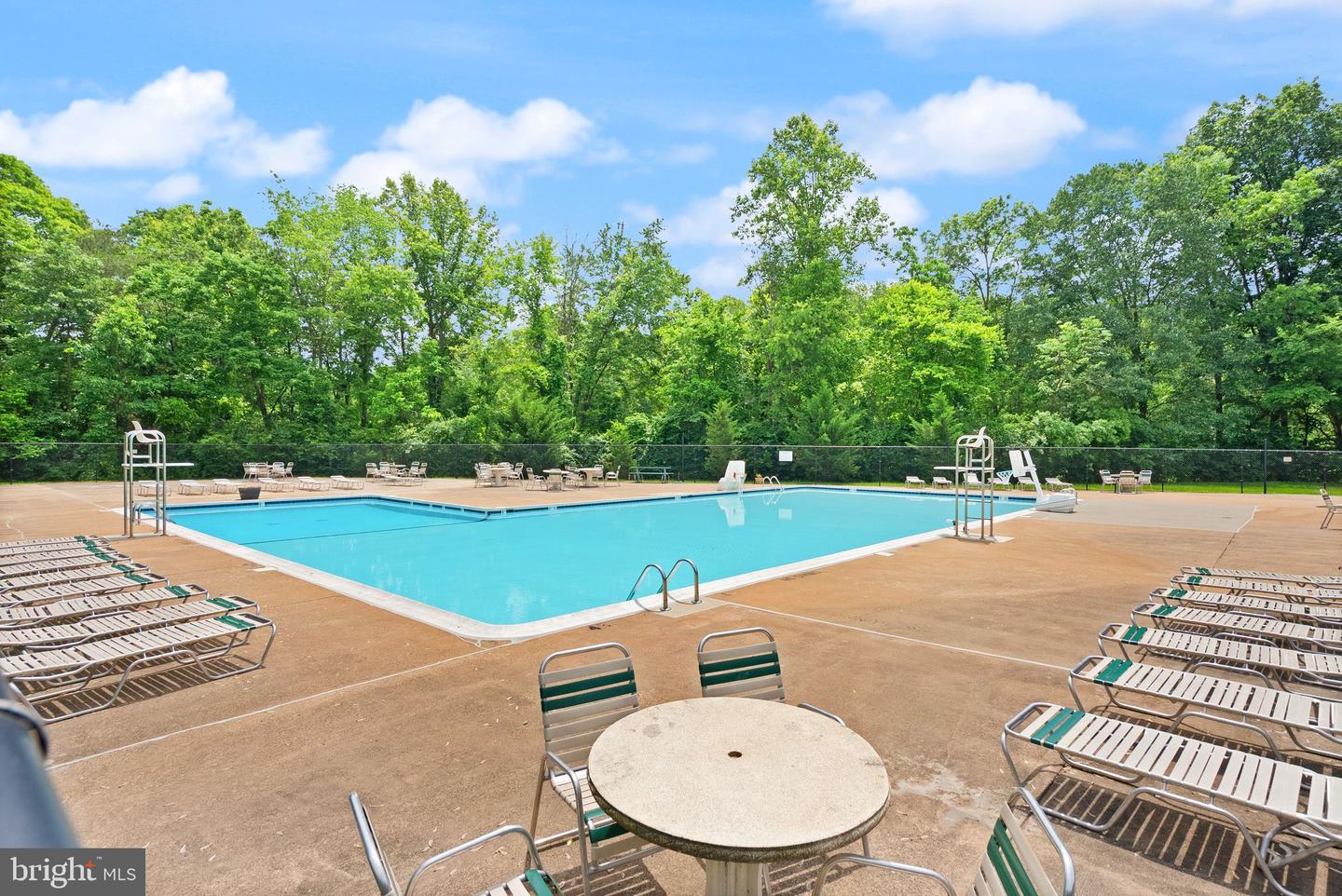 9882 HIGH WATER CT, BURKE, Virginia 22015, 3 Bedrooms Bedrooms, ,2 BathroomsBathrooms,Residential,For sale,9882 HIGH WATER CT,VAFX2240130 MLS # VAFX2240130