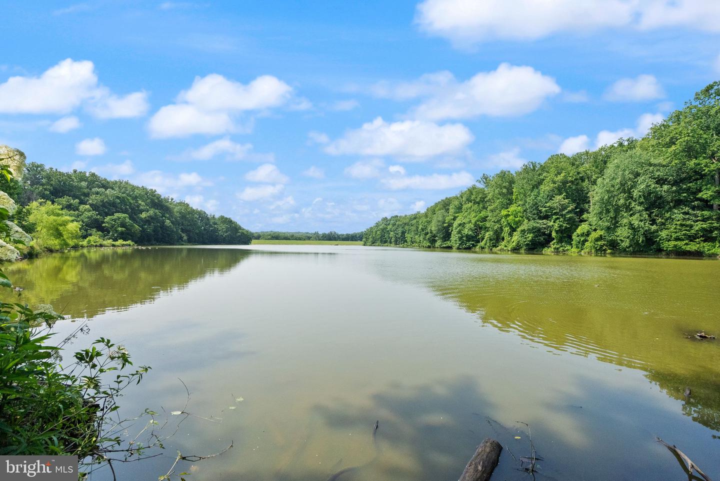 9882 HIGH WATER CT, BURKE, Virginia 22015, 3 Bedrooms Bedrooms, ,2 BathroomsBathrooms,Residential,For sale,9882 HIGH WATER CT,VAFX2240130 MLS # VAFX2240130