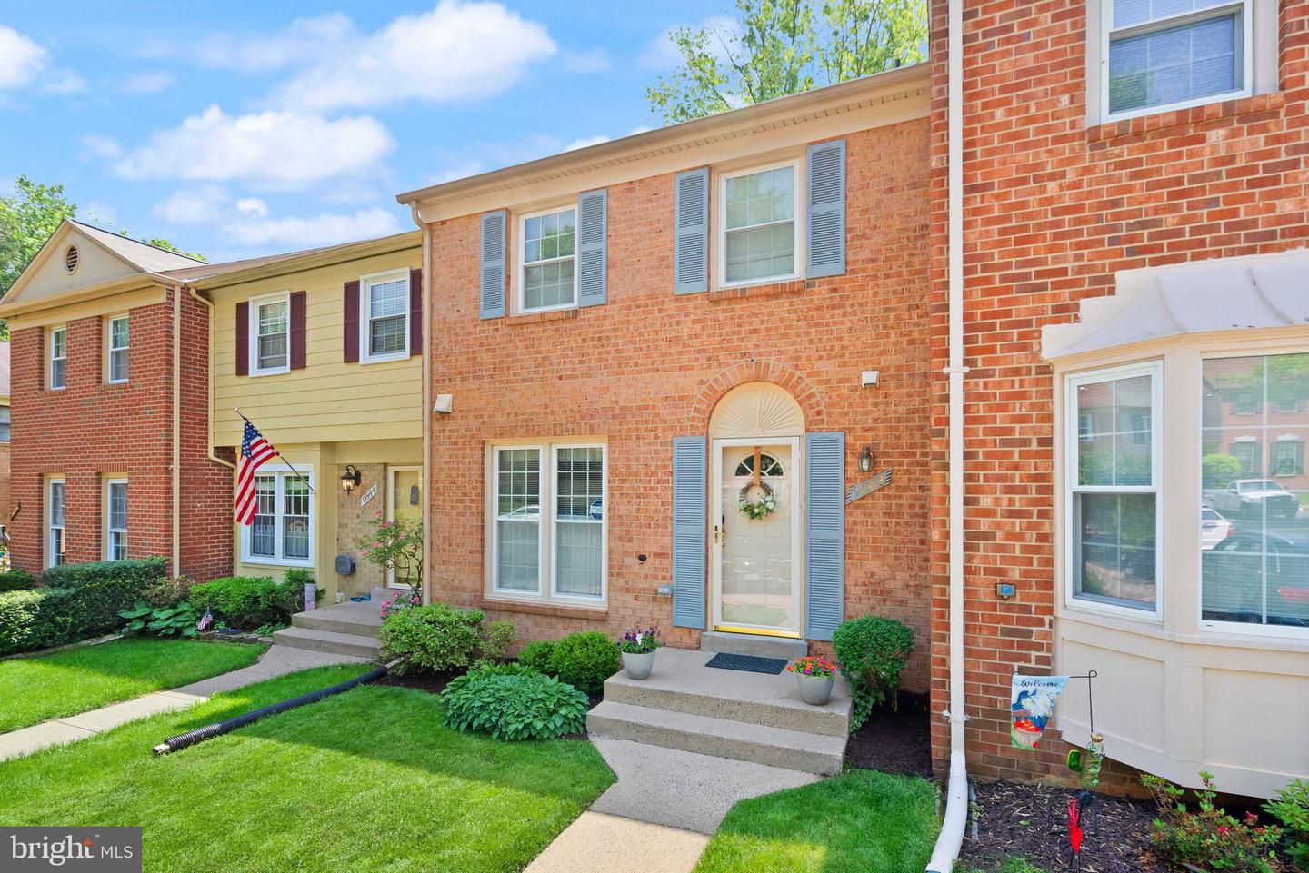 9882 HIGH WATER CT, BURKE, Virginia 22015, 3 Bedrooms Bedrooms, ,2 BathroomsBathrooms,Residential,For sale,9882 HIGH WATER CT,VAFX2240130 MLS # VAFX2240130