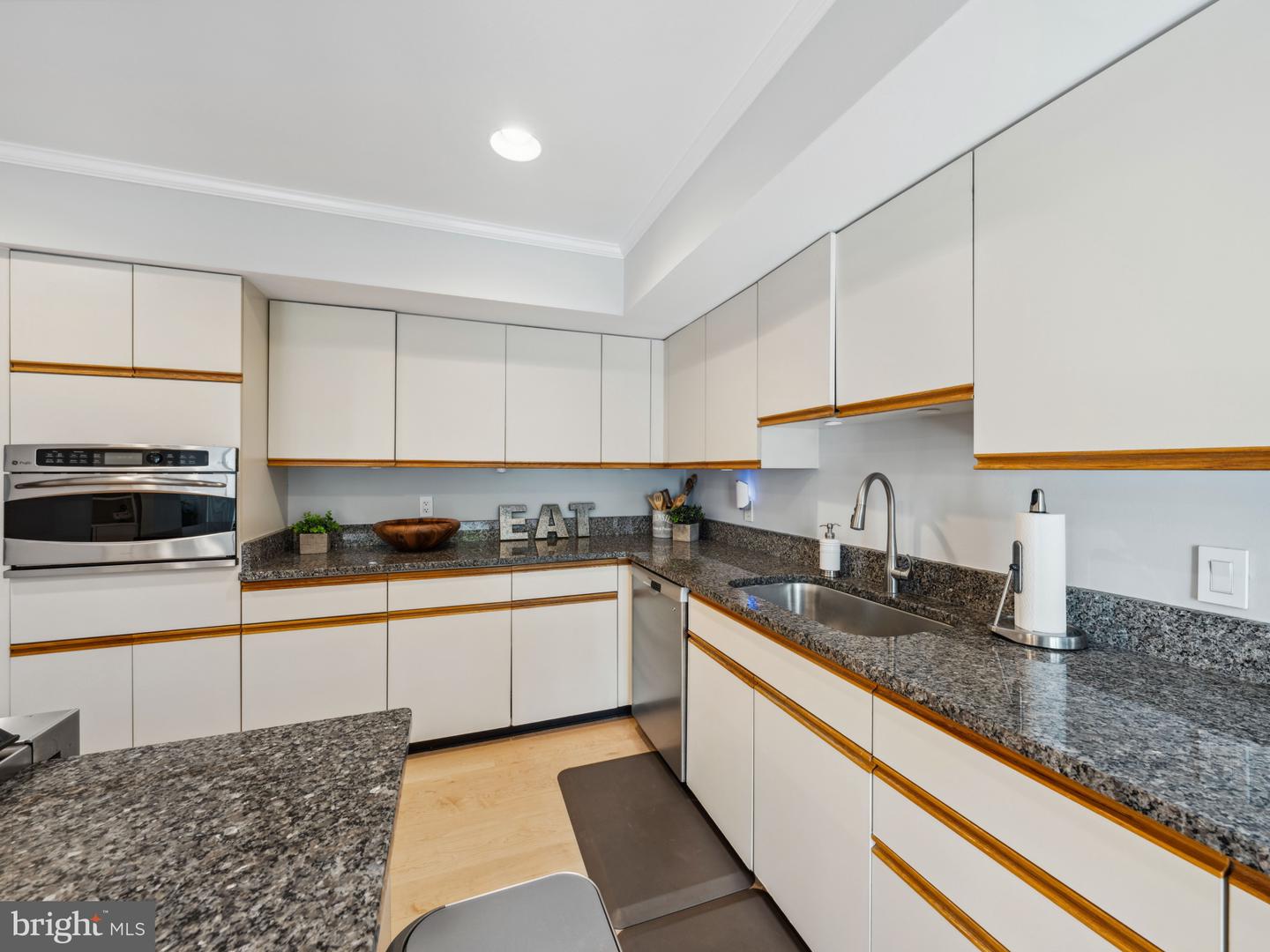 11041 SOLARIDGE DR, RESTON, Virginia 20191, 3 Bedrooms Bedrooms, ,2 BathroomsBathrooms,Residential,For sale,11041 SOLARIDGE DR,VAFX2240200 MLS # VAFX2240200