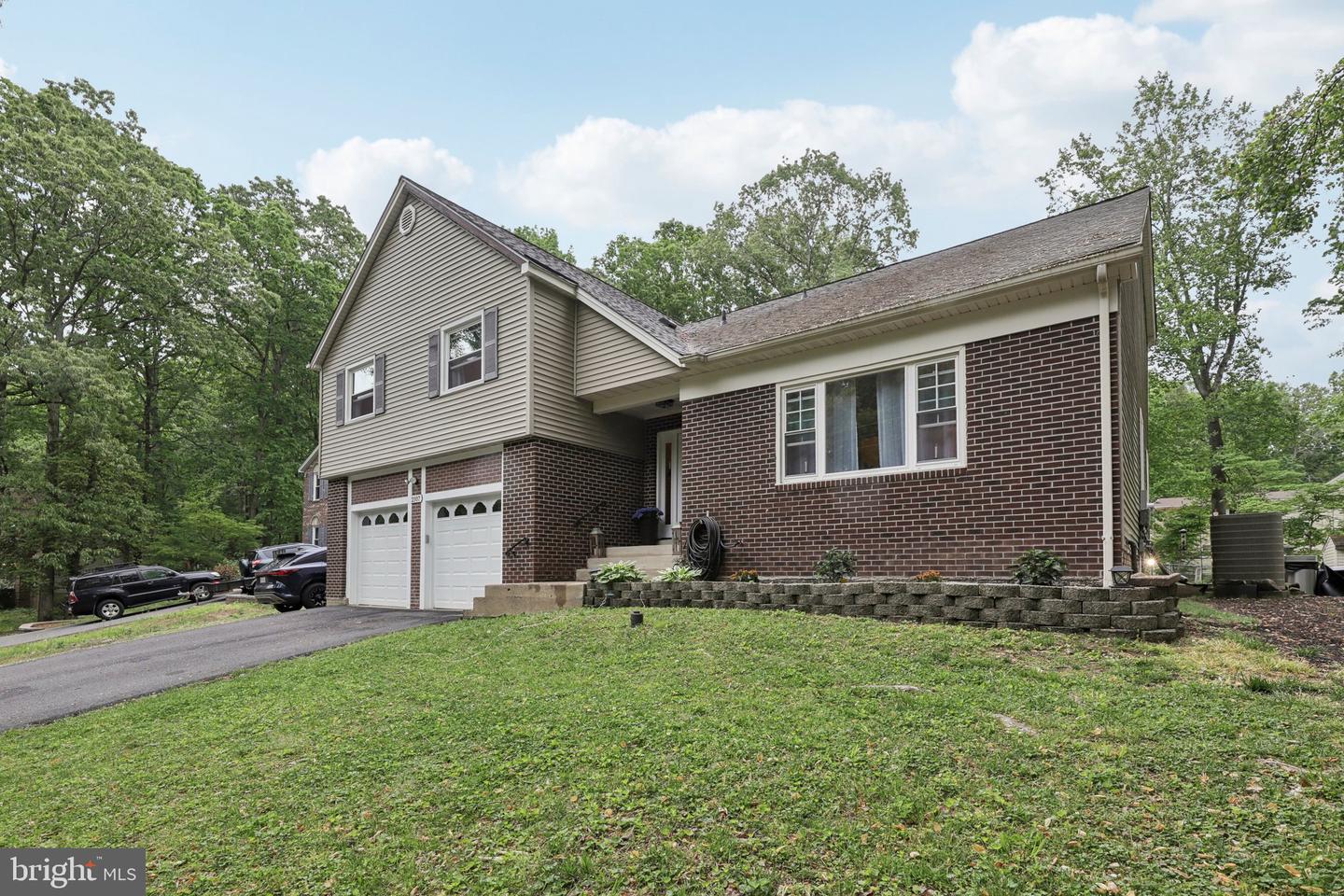 2107 HARPOON DR, STAFFORD, Virginia 22554, 4 Bedrooms Bedrooms, ,3 BathroomsBathrooms,Residential,For sale,2107 HARPOON DR,VAST2038752 MLS # VAST2038752