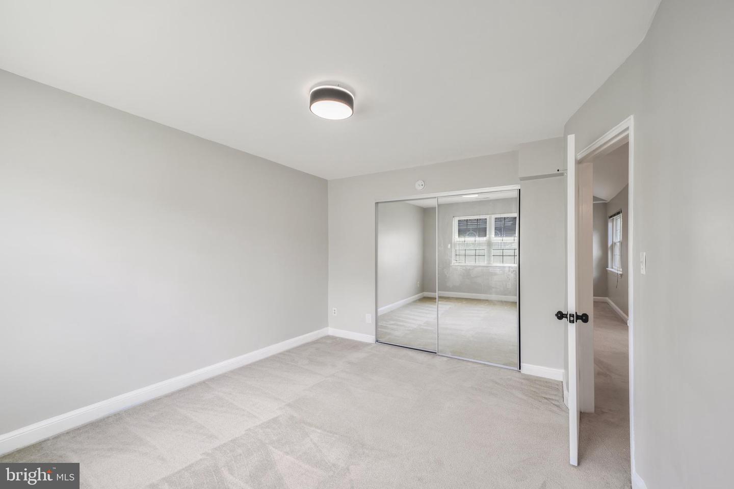 2101 N TAFT ST #123, ARLINGTON, Virginia 22201, 2 Bedrooms Bedrooms, 5 Rooms Rooms,1 BathroomBathrooms,Residential,For sale,2101 N TAFT ST #123,VAAR2057428 MLS # VAAR2057428