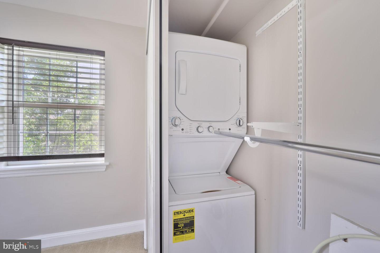 2101 N TAFT ST #123, ARLINGTON, Virginia 22201, 2 Bedrooms Bedrooms, 5 Rooms Rooms,1 BathroomBathrooms,Residential,For sale,2101 N TAFT ST #123,VAAR2057428 MLS # VAAR2057428