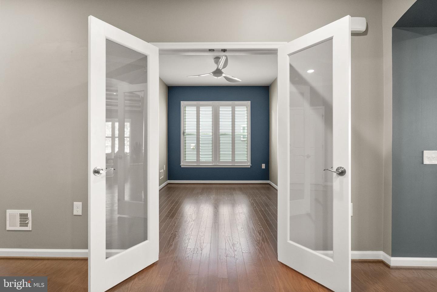15970 SWEET VIOLET LN, HAYMARKET, Virginia 20169, 3 Bedrooms Bedrooms, ,3 BathroomsBathrooms,Residential,For sale,15970 SWEET VIOLET LN,VAPW2094580 MLS # VAPW2094580