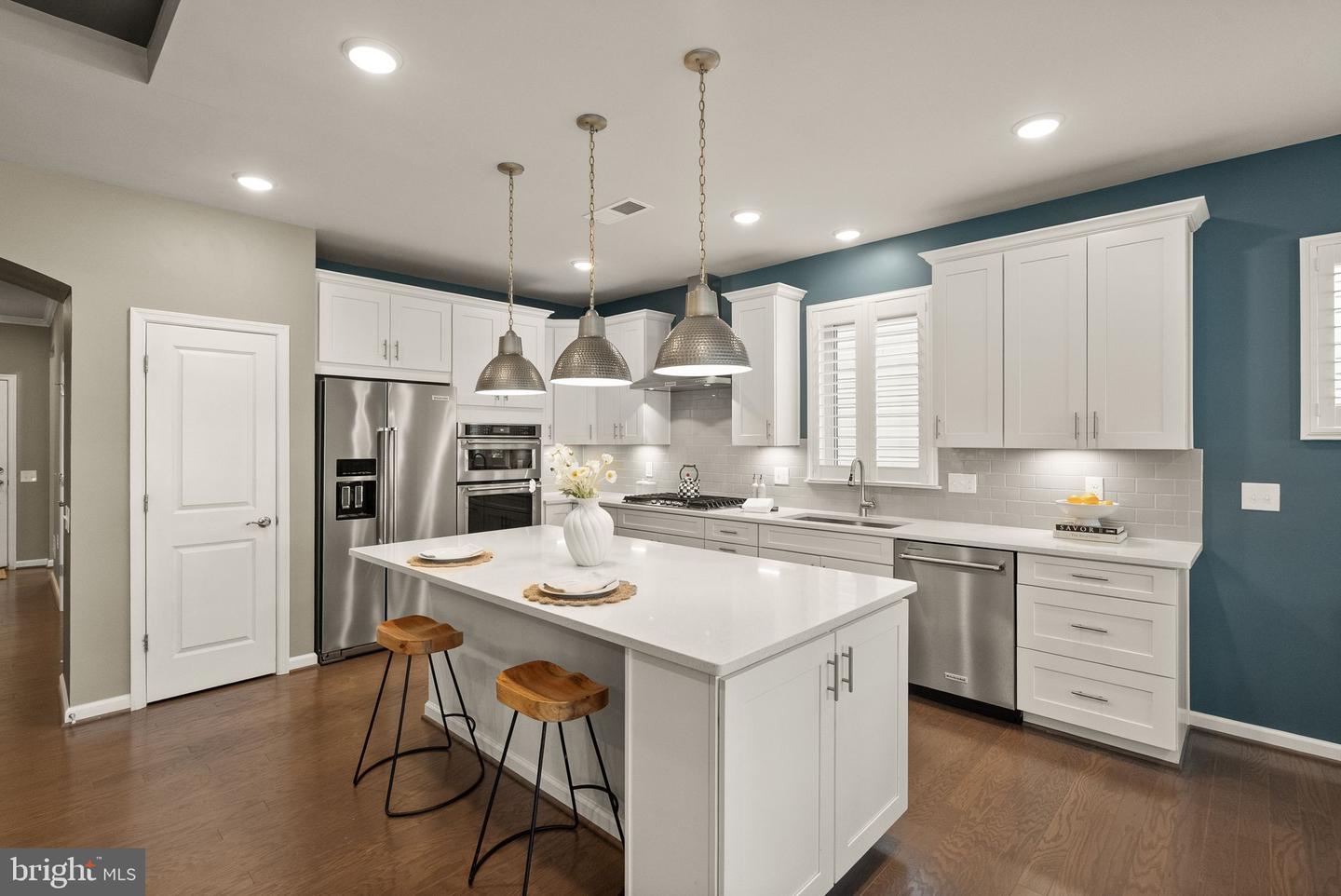 15970 SWEET VIOLET LN, HAYMARKET, Virginia 20169, 3 Bedrooms Bedrooms, ,3 BathroomsBathrooms,Residential,For sale,15970 SWEET VIOLET LN,VAPW2094580 MLS # VAPW2094580
