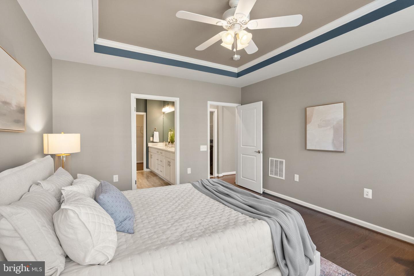 15970 SWEET VIOLET LN, HAYMARKET, Virginia 20169, 3 Bedrooms Bedrooms, ,3 BathroomsBathrooms,Residential,For sale,15970 SWEET VIOLET LN,VAPW2094580 MLS # VAPW2094580
