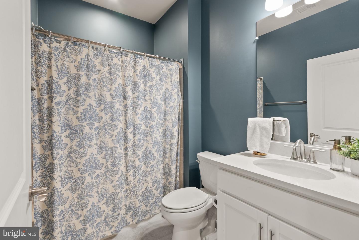 15970 SWEET VIOLET LN, HAYMARKET, Virginia 20169, 3 Bedrooms Bedrooms, ,3 BathroomsBathrooms,Residential,For sale,15970 SWEET VIOLET LN,VAPW2094580 MLS # VAPW2094580