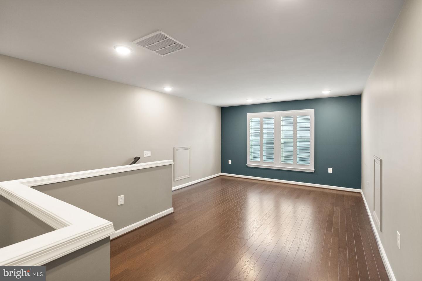 15970 SWEET VIOLET LN, HAYMARKET, Virginia 20169, 3 Bedrooms Bedrooms, ,3 BathroomsBathrooms,Residential,For sale,15970 SWEET VIOLET LN,VAPW2094580 MLS # VAPW2094580