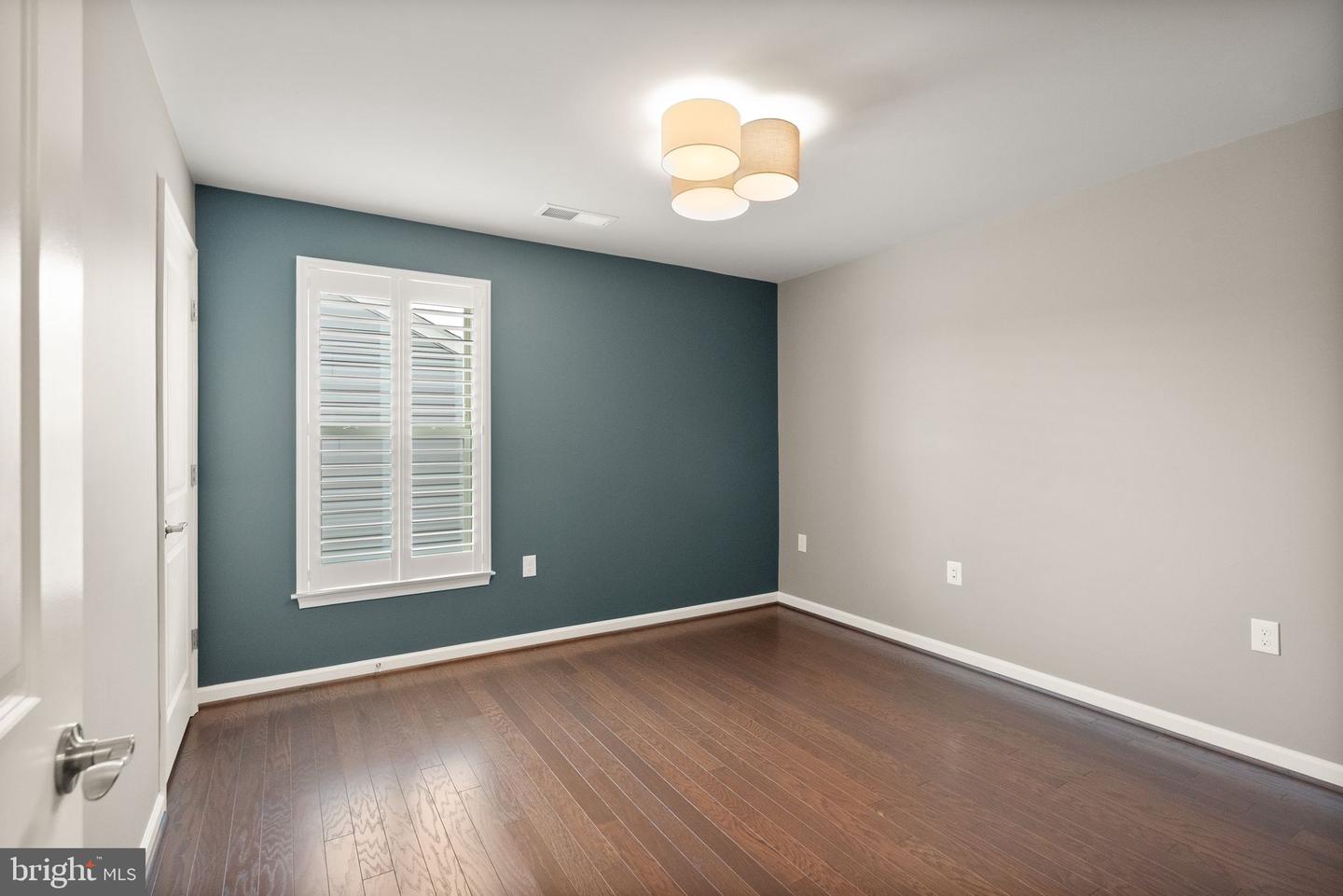 15970 SWEET VIOLET LN, HAYMARKET, Virginia 20169, 3 Bedrooms Bedrooms, ,3 BathroomsBathrooms,Residential,For sale,15970 SWEET VIOLET LN,VAPW2094580 MLS # VAPW2094580