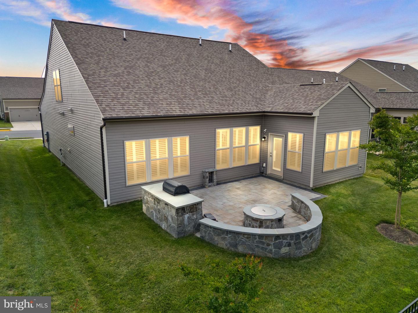15970 SWEET VIOLET LN, HAYMARKET, Virginia 20169, 3 Bedrooms Bedrooms, ,3 BathroomsBathrooms,Residential,For sale,15970 SWEET VIOLET LN,VAPW2094580 MLS # VAPW2094580