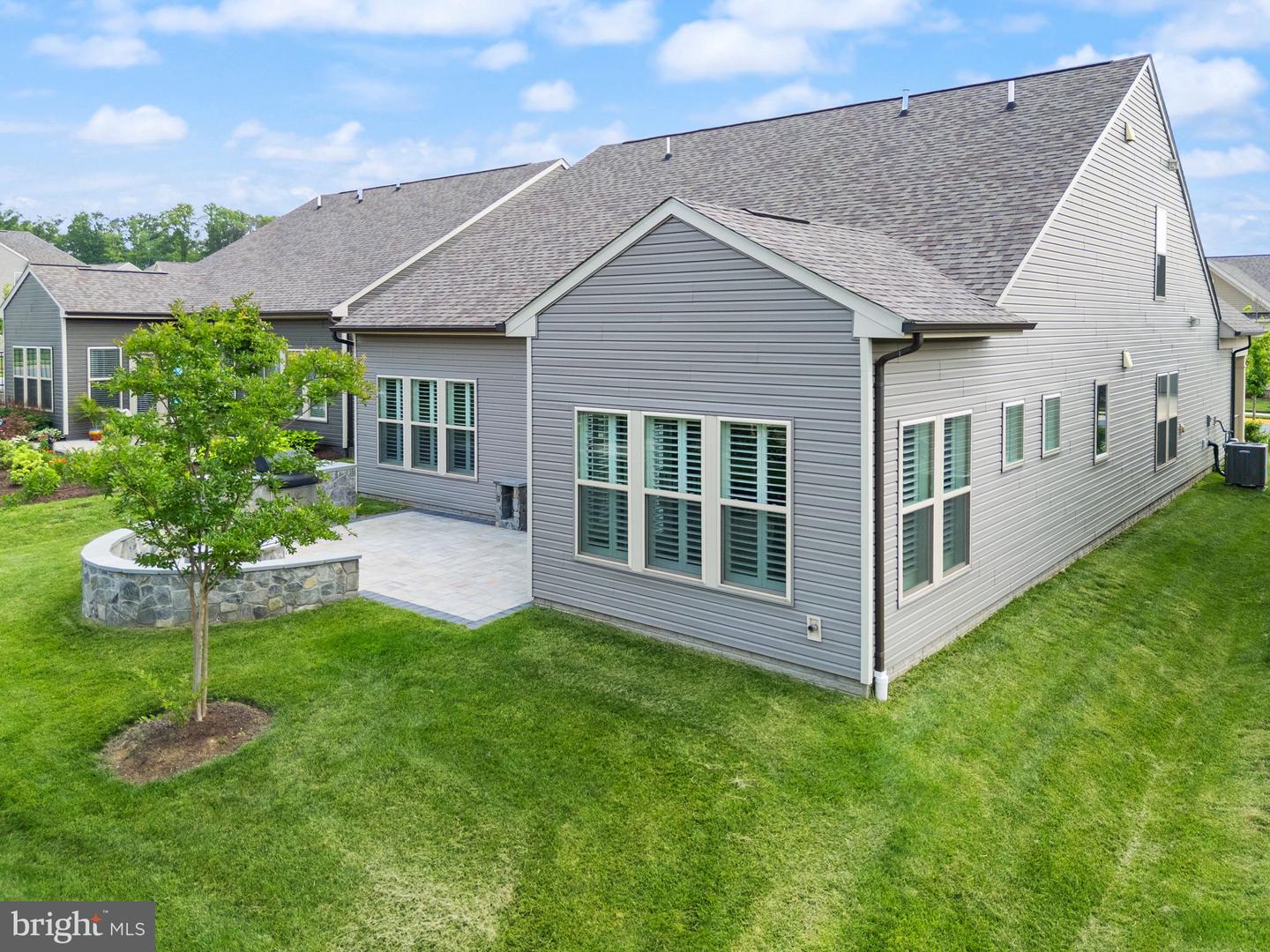 15970 SWEET VIOLET LN, HAYMARKET, Virginia 20169, 3 Bedrooms Bedrooms, ,3 BathroomsBathrooms,Residential,For sale,15970 SWEET VIOLET LN,VAPW2094580 MLS # VAPW2094580