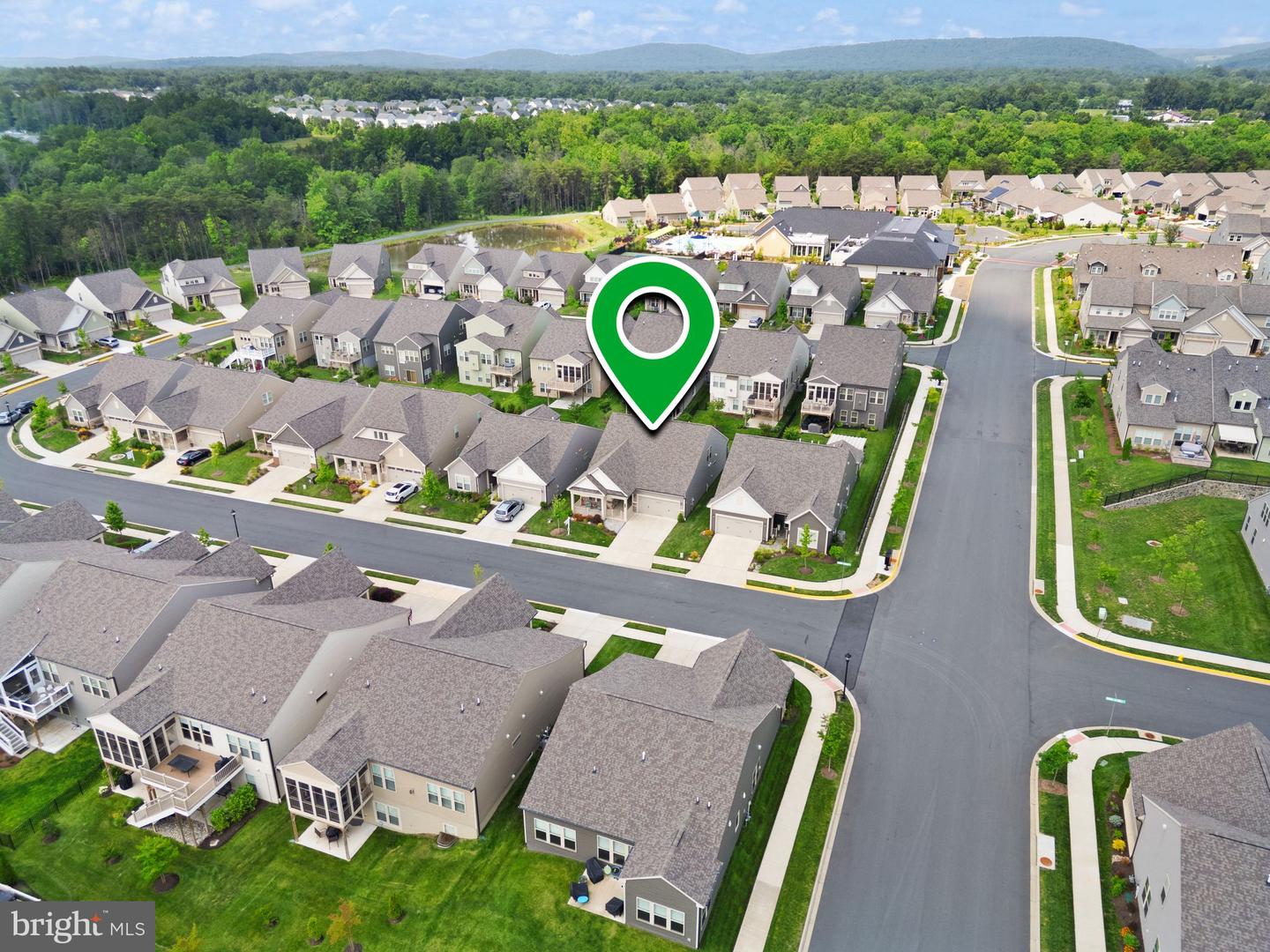 15970 SWEET VIOLET LN, HAYMARKET, Virginia 20169, 3 Bedrooms Bedrooms, ,3 BathroomsBathrooms,Residential,For sale,15970 SWEET VIOLET LN,VAPW2094580 MLS # VAPW2094580