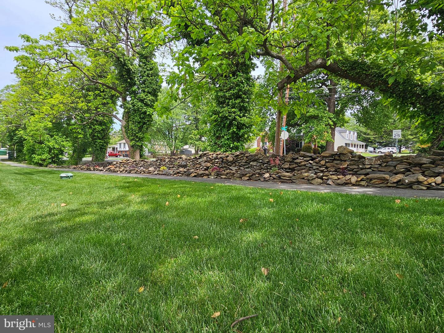 121 S 32ND ST, PURCELLVILLE, Virginia 20132, 6 Bedrooms Bedrooms, ,5 BathroomsBathrooms,Residential,For sale,121 S 32ND ST,VALO2096376 MLS # VALO2096376