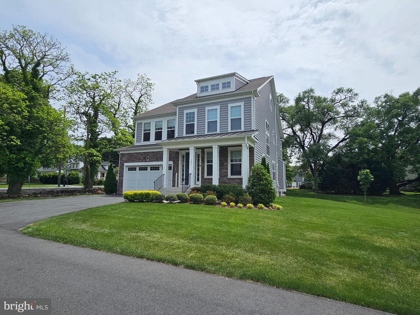 121 S 32ND ST, PURCELLVILLE, Virginia 20132, 6 Bedrooms Bedrooms, ,5 BathroomsBathrooms,Residential,For sale,121 S 32ND ST,VALO2096376 MLS # VALO2096376
