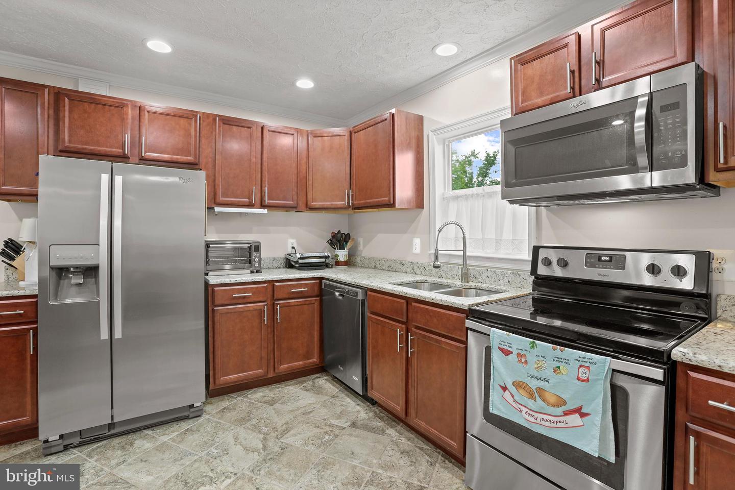 90 HOMERS LN, FREDERICKSBURG, Virginia 22405, 3 Bedrooms Bedrooms, ,2 BathroomsBathrooms,Residential,For sale,90 HOMERS LN,VAST2038862 MLS # VAST2038862