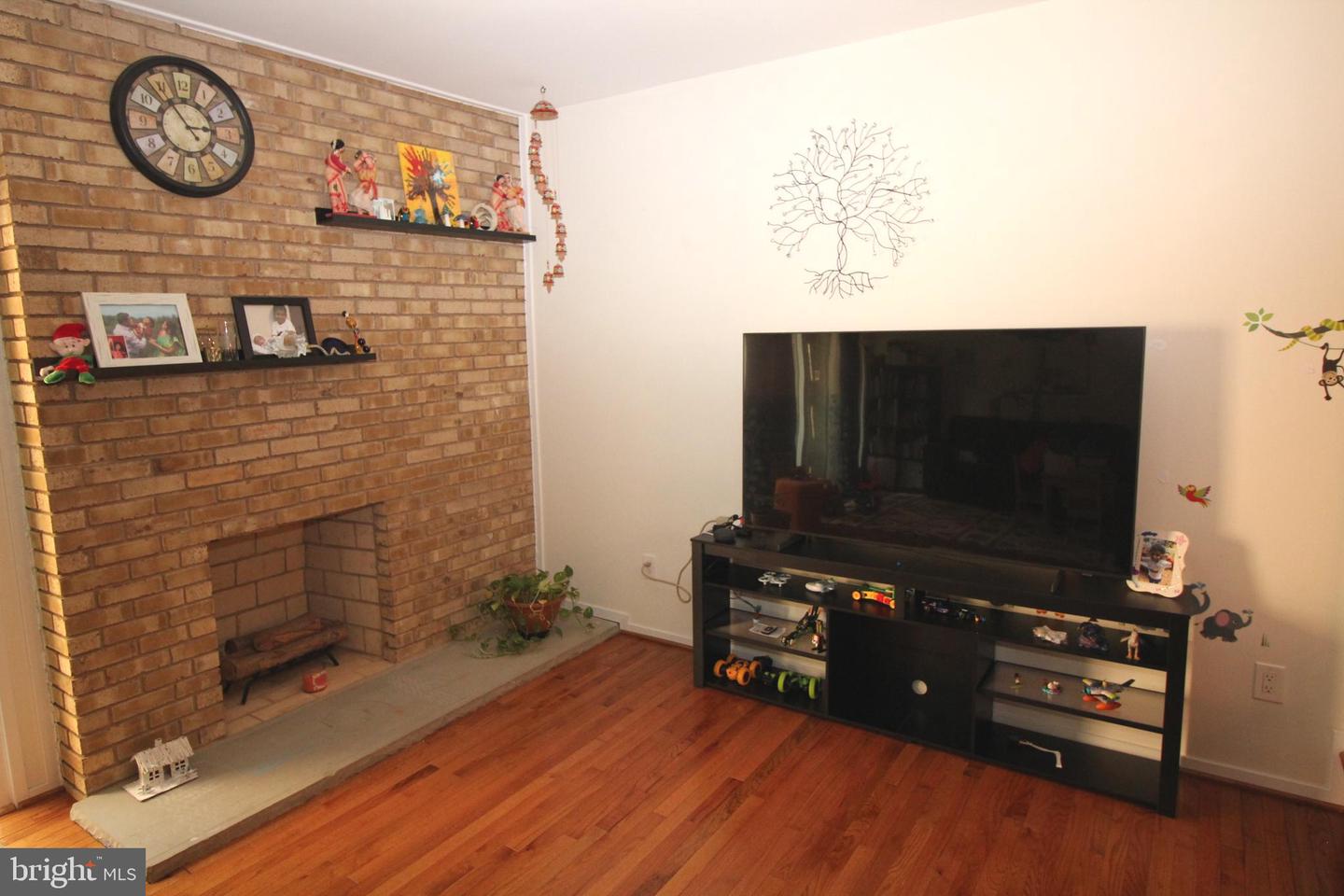 3187 READSBOROUGH CT, FAIRFAX, Virginia 22031, 3 Bedrooms Bedrooms, ,2 BathroomsBathrooms,Residential,For sale,3187 READSBOROUGH CT,VAFX2241072 MLS # VAFX2241072