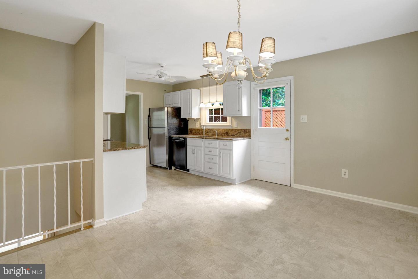 8706 FOX RIDGE RD, SPRINGFIELD, Virginia 22152, 4 Bedrooms Bedrooms, ,3 BathroomsBathrooms,Residential,For sale,8706 FOX RIDGE RD,VAFX2241576 MLS # VAFX2241576