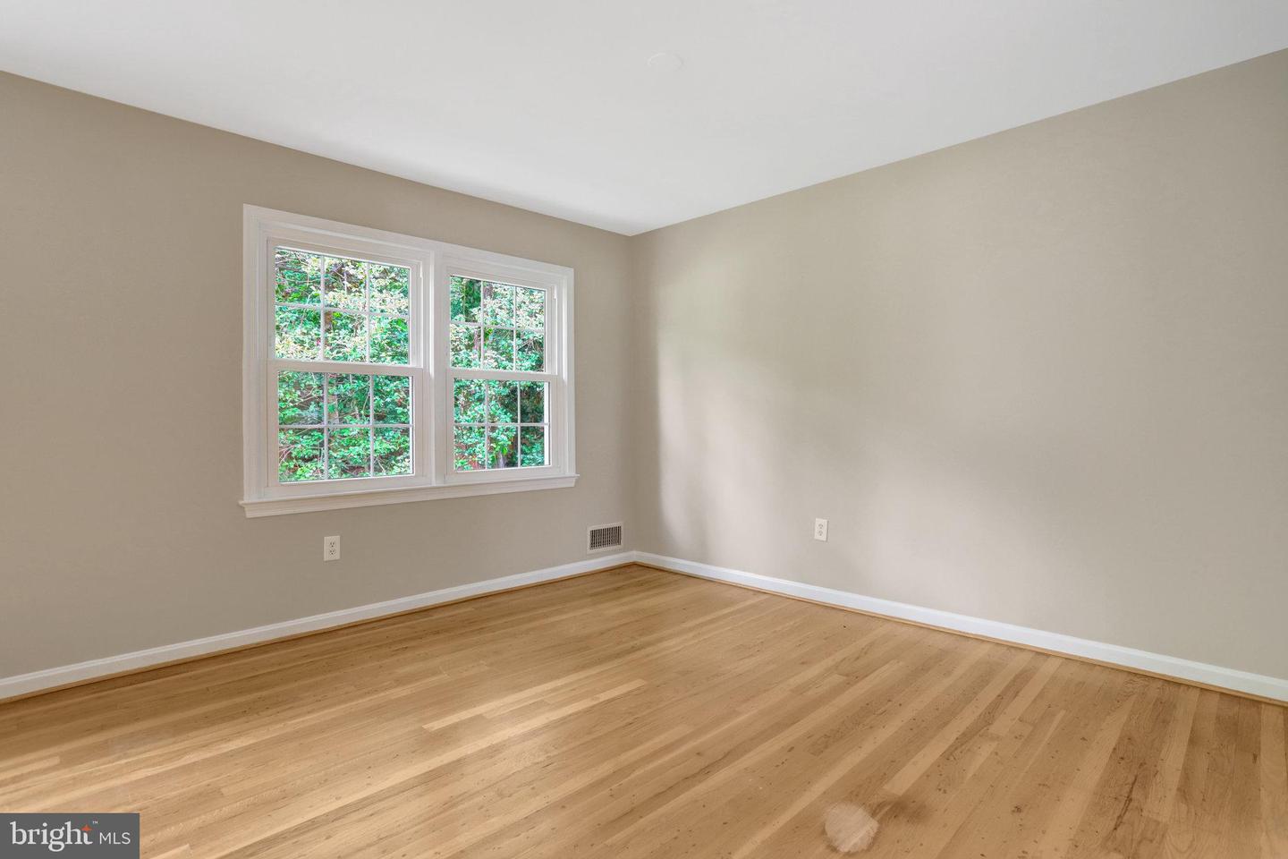 8706 FOX RIDGE RD, SPRINGFIELD, Virginia 22152, 4 Bedrooms Bedrooms, ,3 BathroomsBathrooms,Residential,For sale,8706 FOX RIDGE RD,VAFX2241576 MLS # VAFX2241576