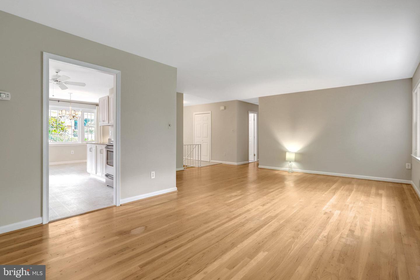 8706 FOX RIDGE RD, SPRINGFIELD, Virginia 22152, 4 Bedrooms Bedrooms, ,3 BathroomsBathrooms,Residential,For sale,8706 FOX RIDGE RD,VAFX2241576 MLS # VAFX2241576