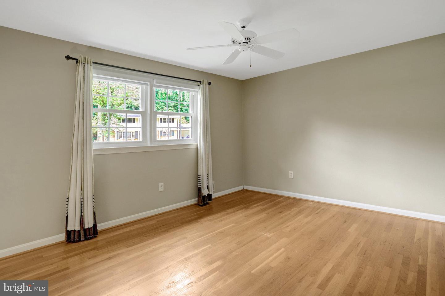 8706 FOX RIDGE RD, SPRINGFIELD, Virginia 22152, 4 Bedrooms Bedrooms, ,3 BathroomsBathrooms,Residential,For sale,8706 FOX RIDGE RD,VAFX2241576 MLS # VAFX2241576