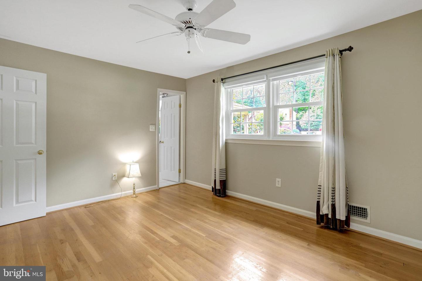 8706 FOX RIDGE RD, SPRINGFIELD, Virginia 22152, 4 Bedrooms Bedrooms, ,3 BathroomsBathrooms,Residential,For sale,8706 FOX RIDGE RD,VAFX2241576 MLS # VAFX2241576