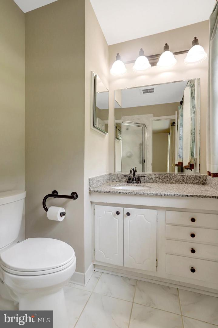 8706 FOX RIDGE RD, SPRINGFIELD, Virginia 22152, 4 Bedrooms Bedrooms, ,3 BathroomsBathrooms,Residential,For sale,8706 FOX RIDGE RD,VAFX2241576 MLS # VAFX2241576