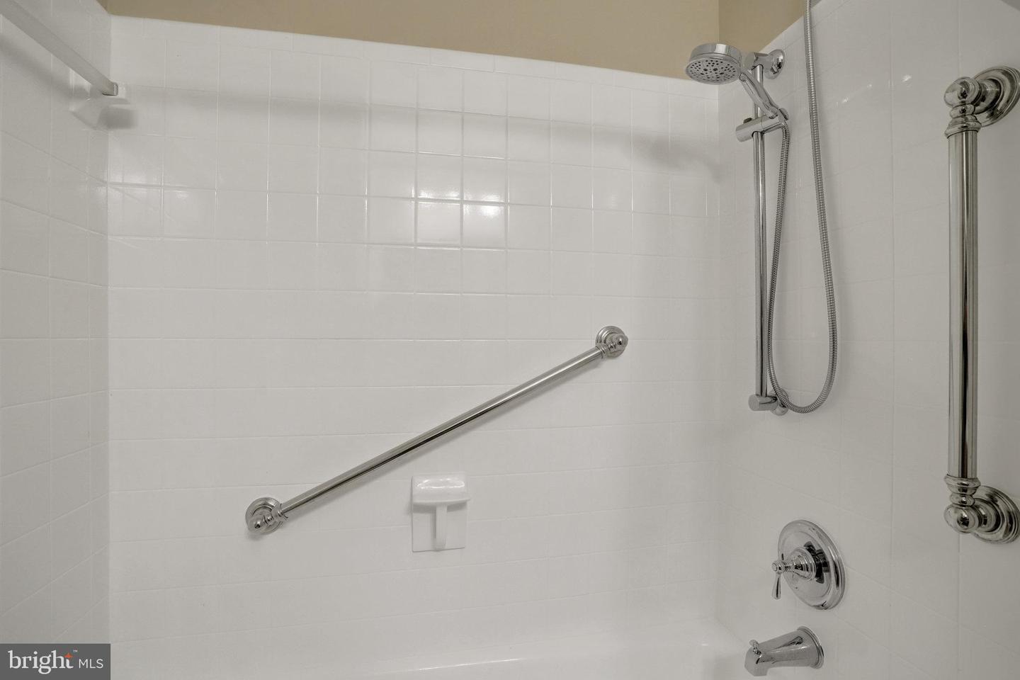 8706 FOX RIDGE RD, SPRINGFIELD, Virginia 22152, 4 Bedrooms Bedrooms, ,3 BathroomsBathrooms,Residential,For sale,8706 FOX RIDGE RD,VAFX2241576 MLS # VAFX2241576