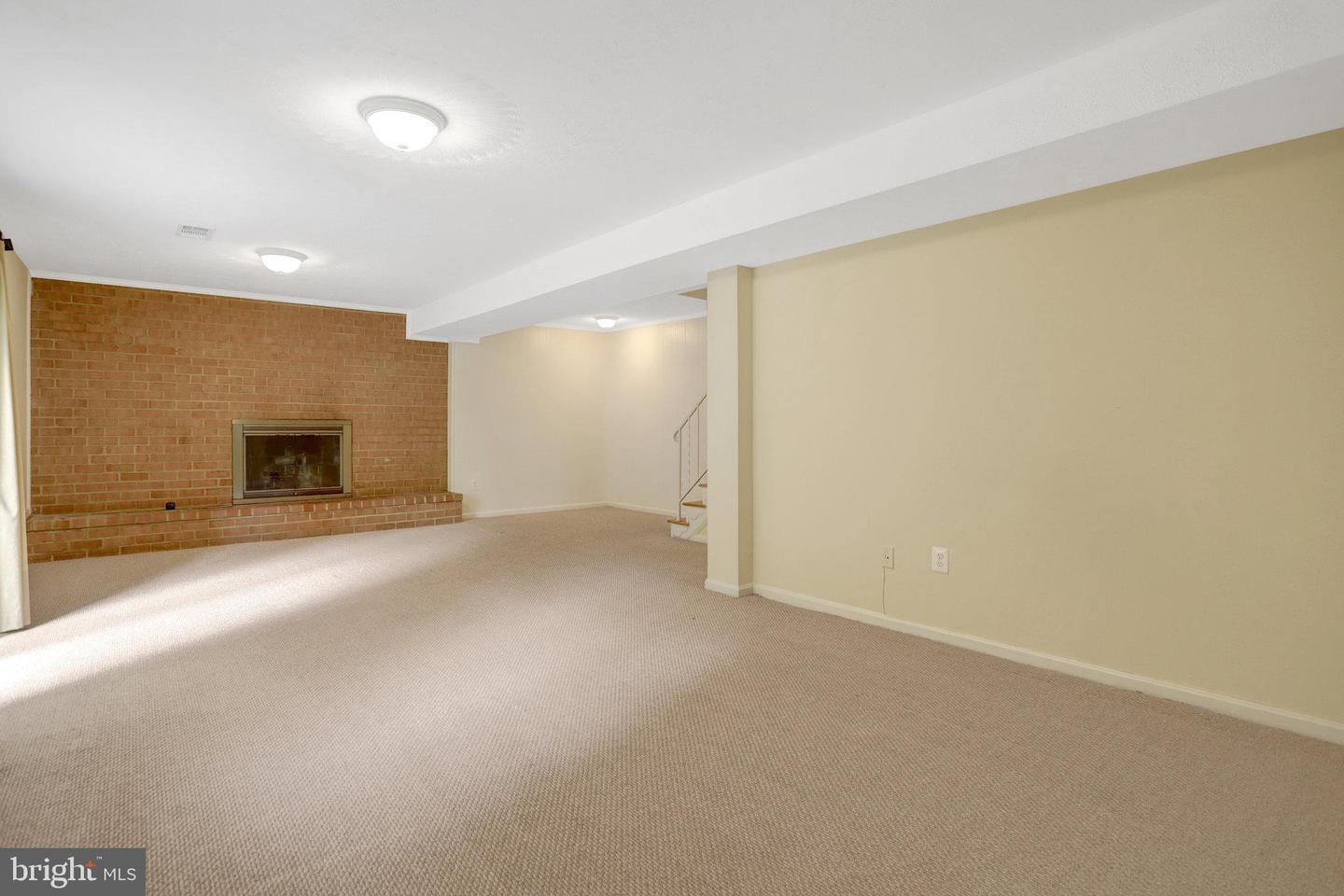 8706 FOX RIDGE RD, SPRINGFIELD, Virginia 22152, 4 Bedrooms Bedrooms, ,3 BathroomsBathrooms,Residential,For sale,8706 FOX RIDGE RD,VAFX2241576 MLS # VAFX2241576