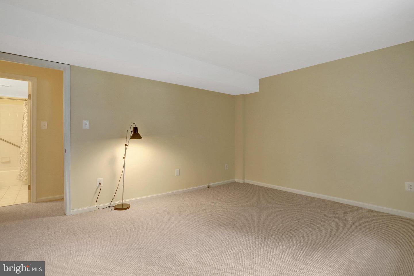 8706 FOX RIDGE RD, SPRINGFIELD, Virginia 22152, 4 Bedrooms Bedrooms, ,3 BathroomsBathrooms,Residential,For sale,8706 FOX RIDGE RD,VAFX2241576 MLS # VAFX2241576