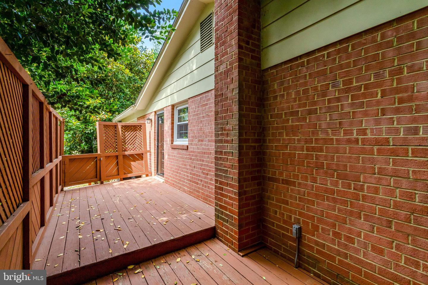 8706 FOX RIDGE RD, SPRINGFIELD, Virginia 22152, 4 Bedrooms Bedrooms, ,3 BathroomsBathrooms,Residential,For sale,8706 FOX RIDGE RD,VAFX2241576 MLS # VAFX2241576