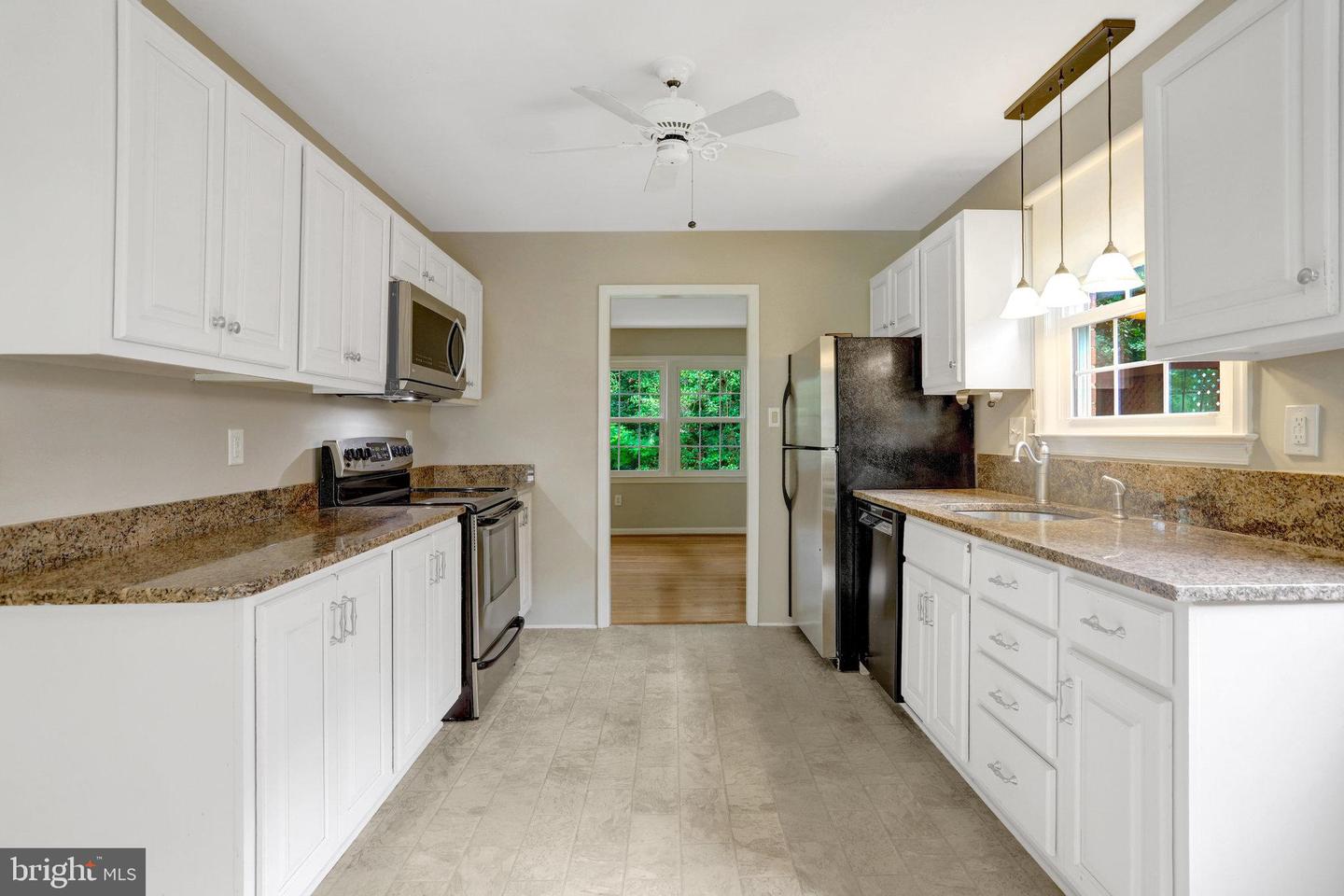 8706 FOX RIDGE RD, SPRINGFIELD, Virginia 22152, 4 Bedrooms Bedrooms, ,3 BathroomsBathrooms,Residential,For sale,8706 FOX RIDGE RD,VAFX2241576 MLS # VAFX2241576