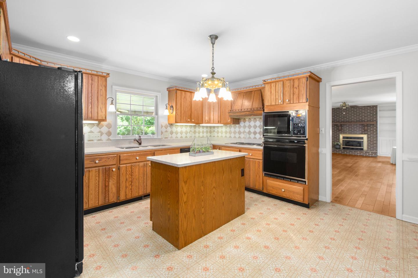 411 LAUREL AVE, FREDERICKSBURG, Virginia 22408, 3 Bedrooms Bedrooms, ,2 BathroomsBathrooms,Residential,For sale,411 LAUREL AVE,VASP2033228 MLS # VASP2033228