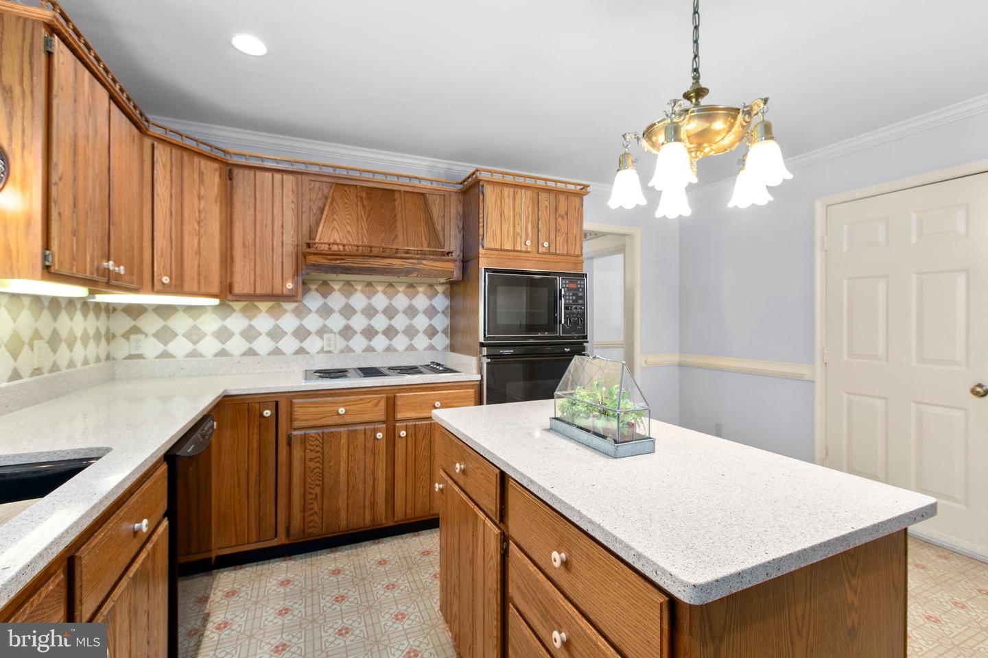 411 LAUREL AVE, FREDERICKSBURG, Virginia 22408, 3 Bedrooms Bedrooms, ,2 BathroomsBathrooms,Residential,For sale,411 LAUREL AVE,VASP2033228 MLS # VASP2033228