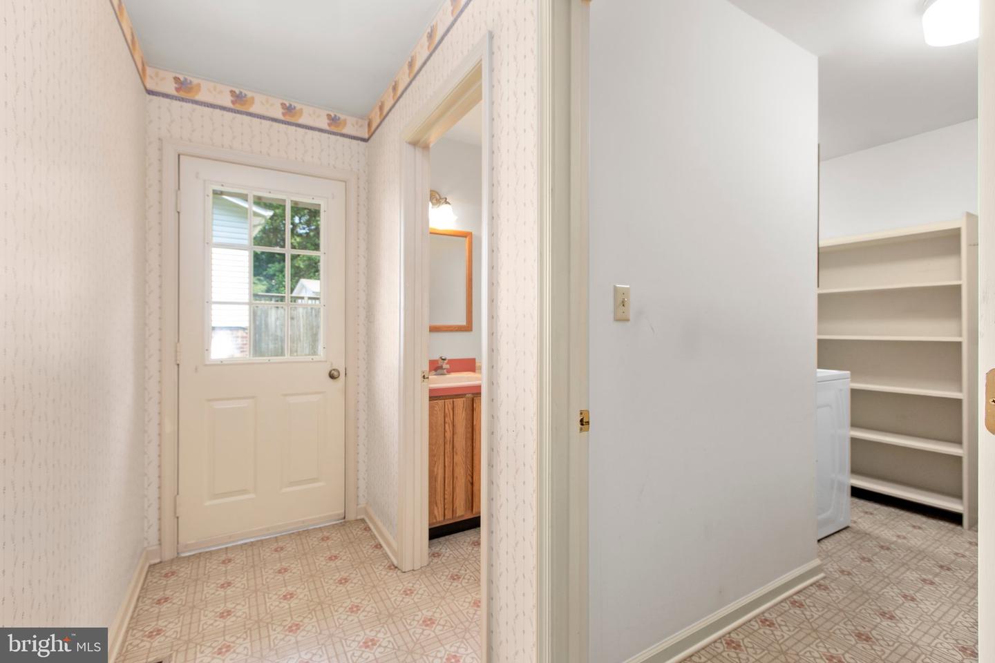 411 LAUREL AVE, FREDERICKSBURG, Virginia 22408, 3 Bedrooms Bedrooms, ,2 BathroomsBathrooms,Residential,For sale,411 LAUREL AVE,VASP2033228 MLS # VASP2033228